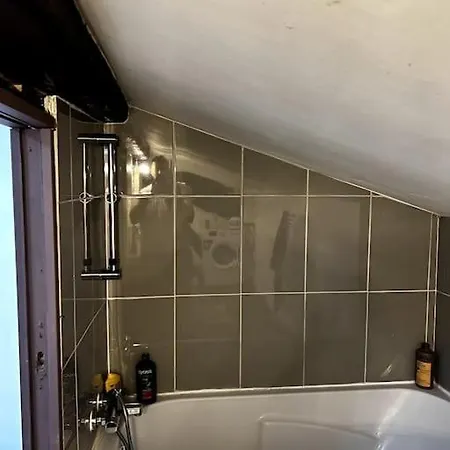 Apartment Pepite Rare 8 Personnes Au Coeur Battant Du Vieux Lyon