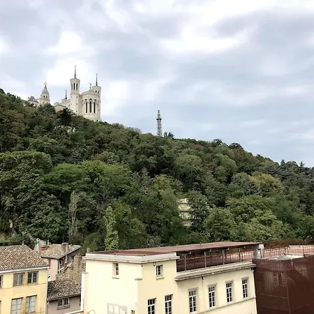 Apartment Pepite Rare 8 Personnes Au Coeur Battant Du Vieux Lyon